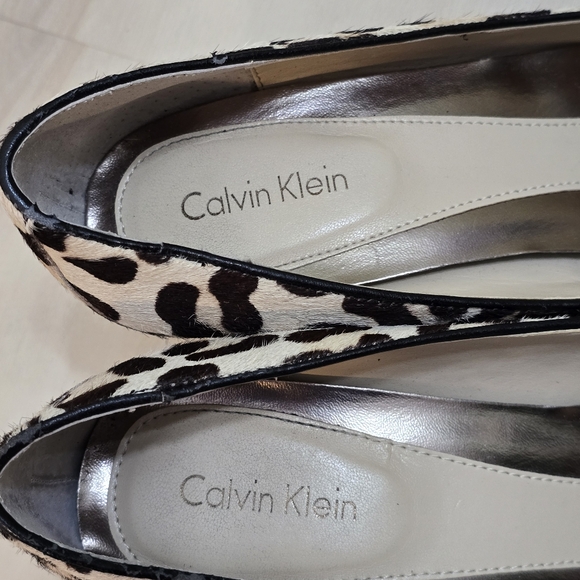 Calvin Klein dolly Women Animal leopard Print Pumps 3" Heels Pointed toe 9.5M - Picture 2 of 16